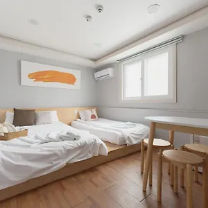 Dawoo House 2 In Hongdae Seoul
