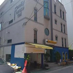 Family House Hongdae Seoul