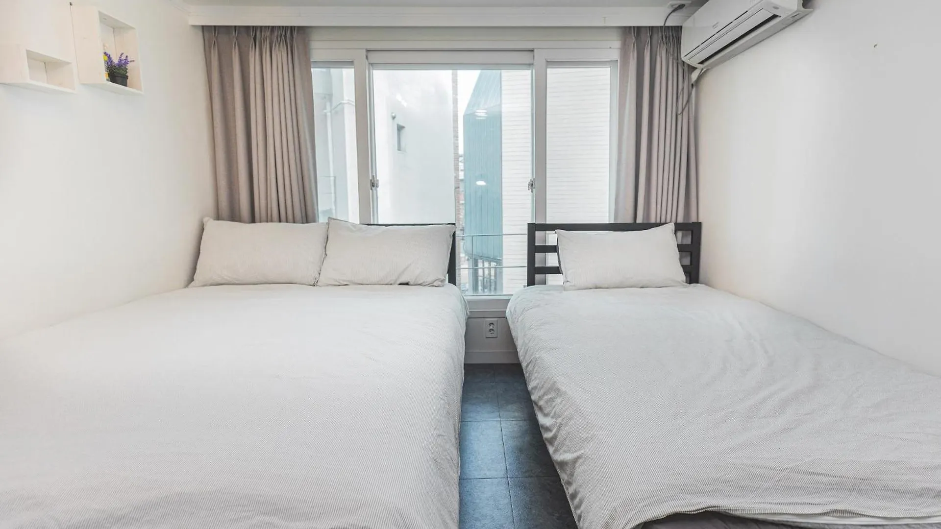 Guest house Kotaro House Hotel Seoul